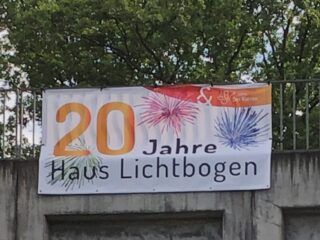 Haus_Lichtbogen - Jubilaeumsbanner_Haus_Lichtbogen